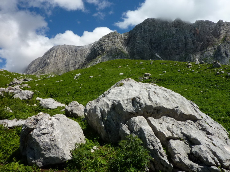 Камни на вершине горы фото от СВ-Астур