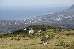 Пейзаж с видом на море, активный отдых