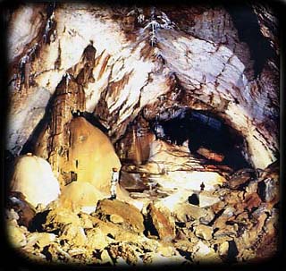 Мраморная пещерв Крым - картинки и фотки