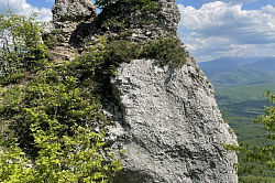 Адыгея, скала Чертов палец